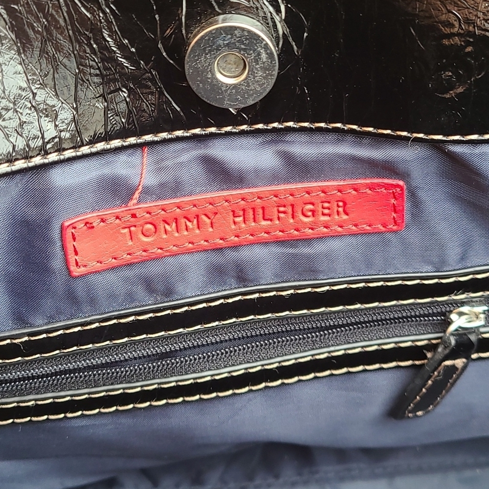 Vintage Tommy Hilfiger Monogram purse - Picture 12 of 12
